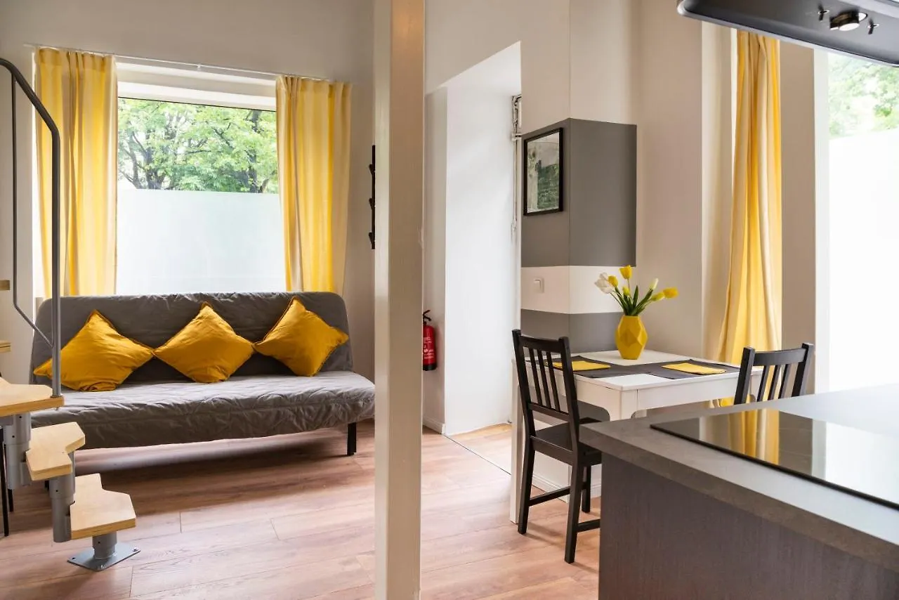 Homely Loft Style Apartment In Berlin Wilmersdorf 0*,  Γερμανία